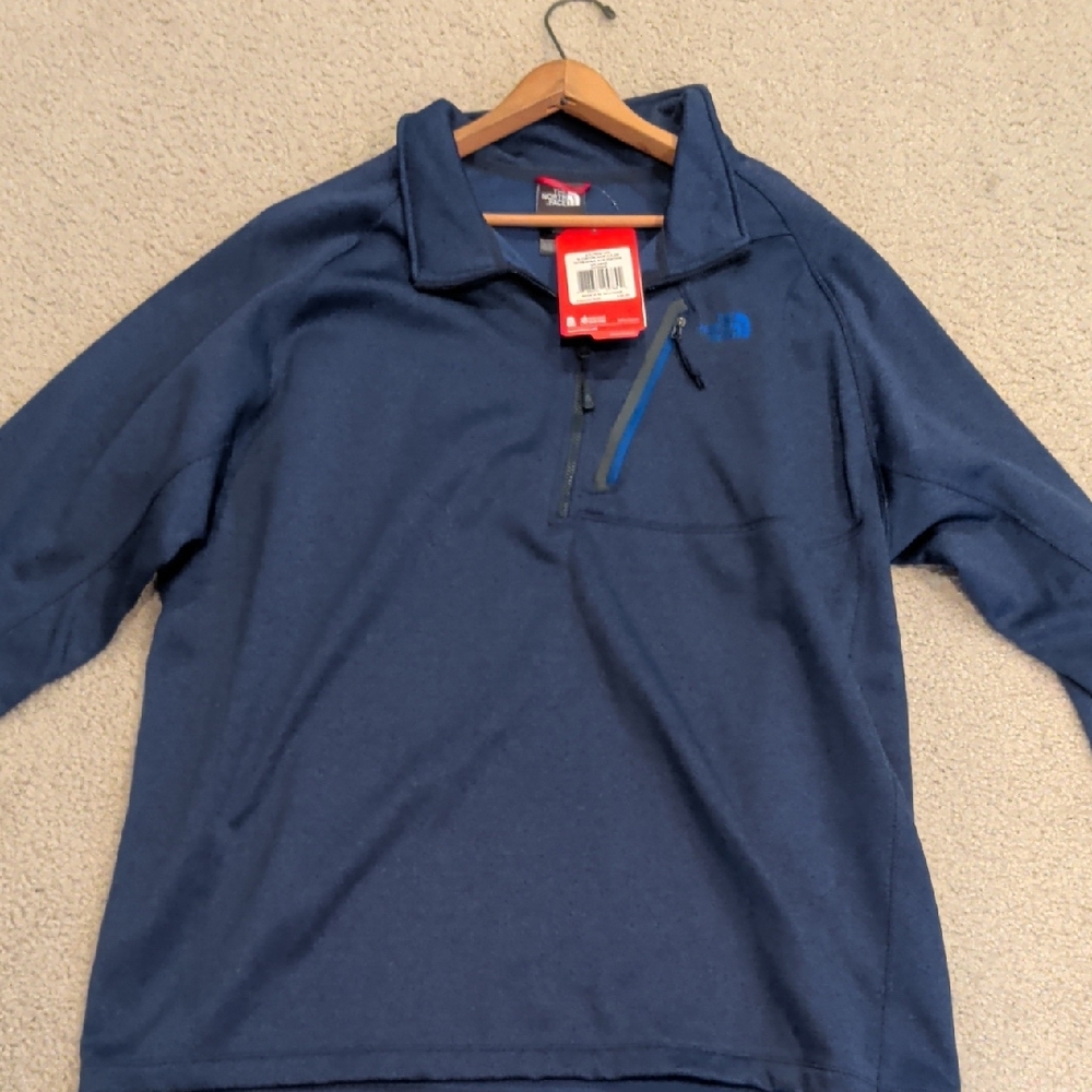 The North Face Men's Blue Quarter-Zip Sweatshirt